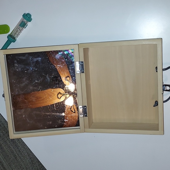 Repurposed Doctor Kit - Picture 3 of 5